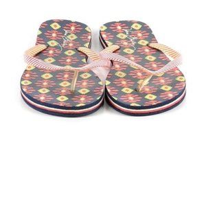 Vera Bradley Flip Flops size 9-10
